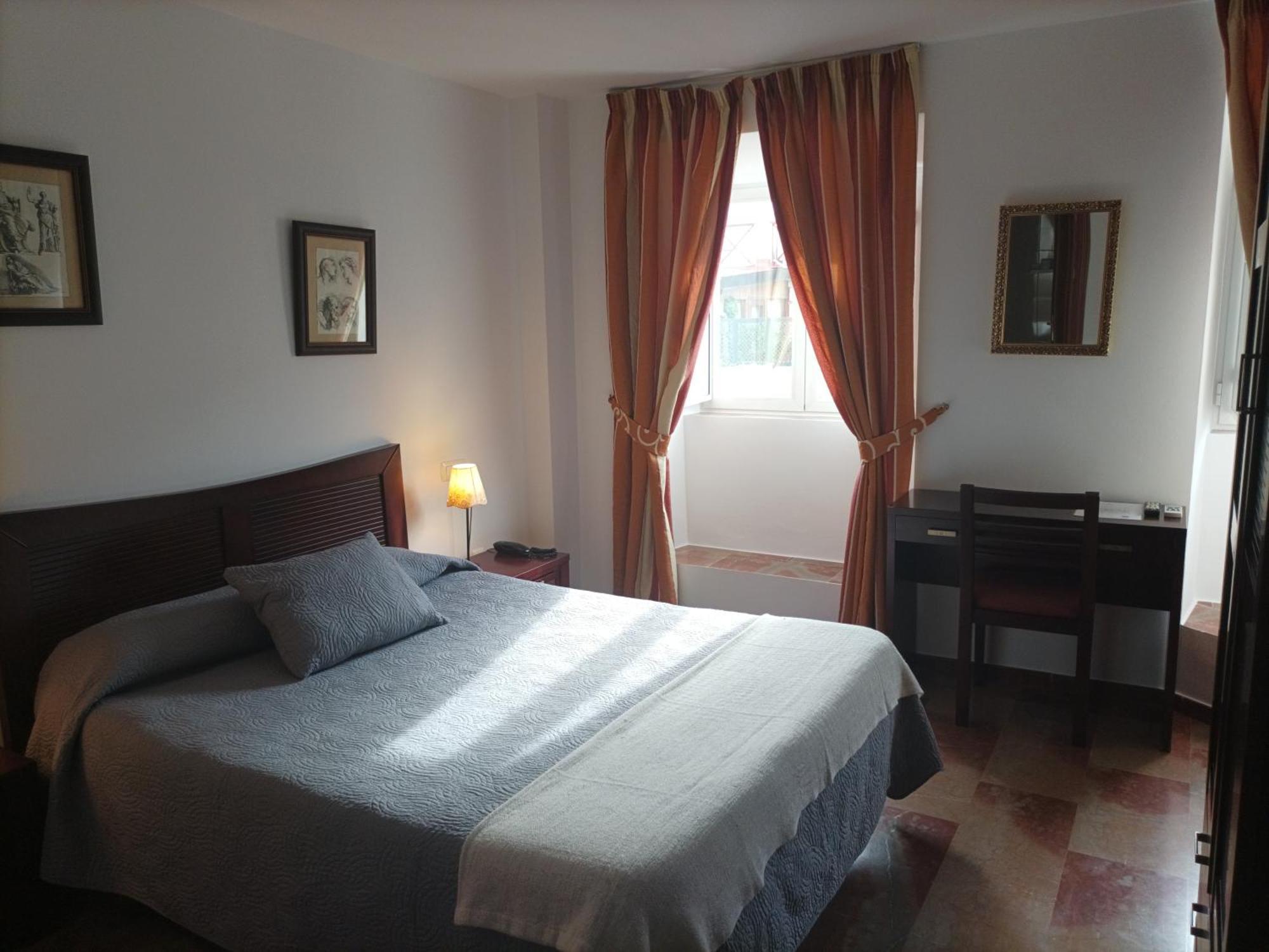 San Cayetano Hotel