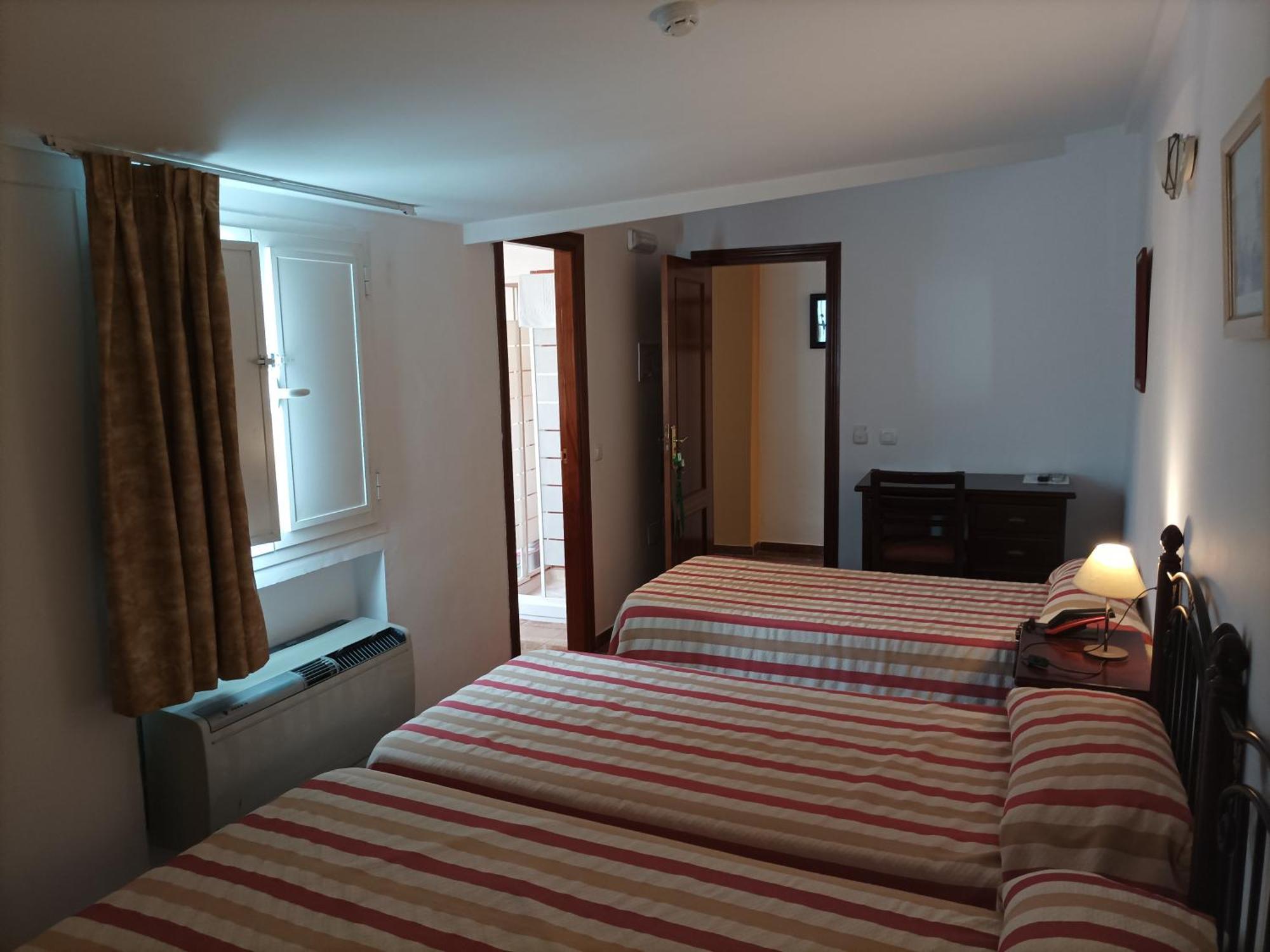 Hotel San Cayetano 2*